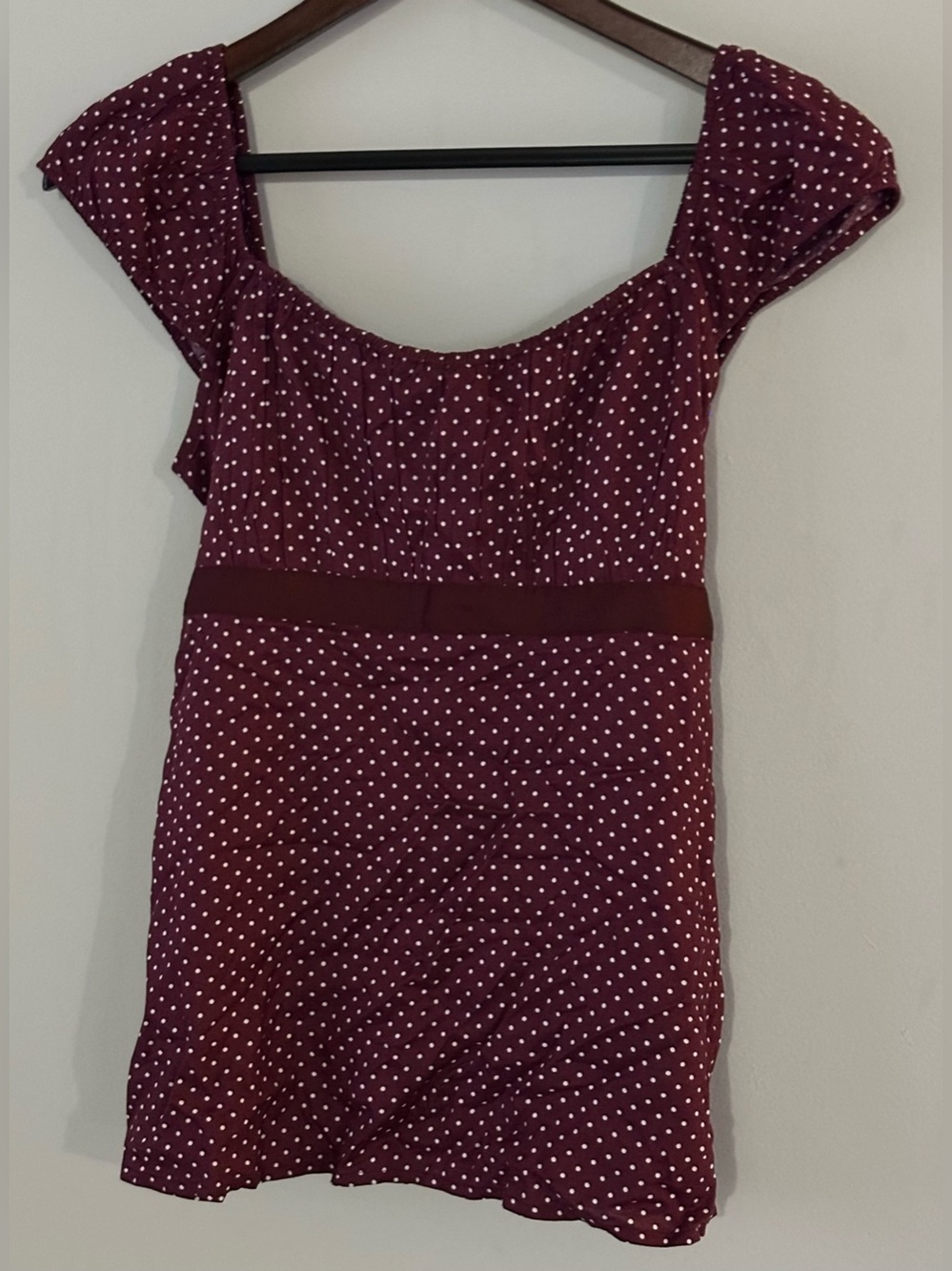 NWT Hollister large babydoll short sleeve top polka dots, tie